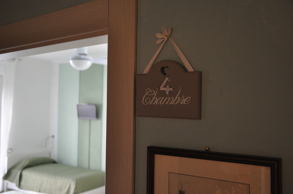 Couette-café Pisaland 2*